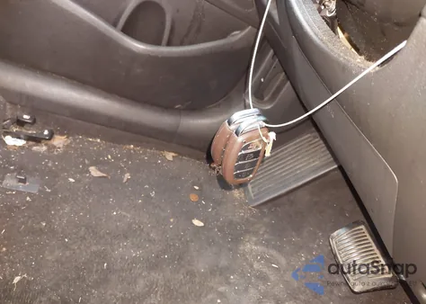 2017 Hyundai Elantra Value Edition z USA, uszkodzony, nr VIN 5NPD84LFXHH203235